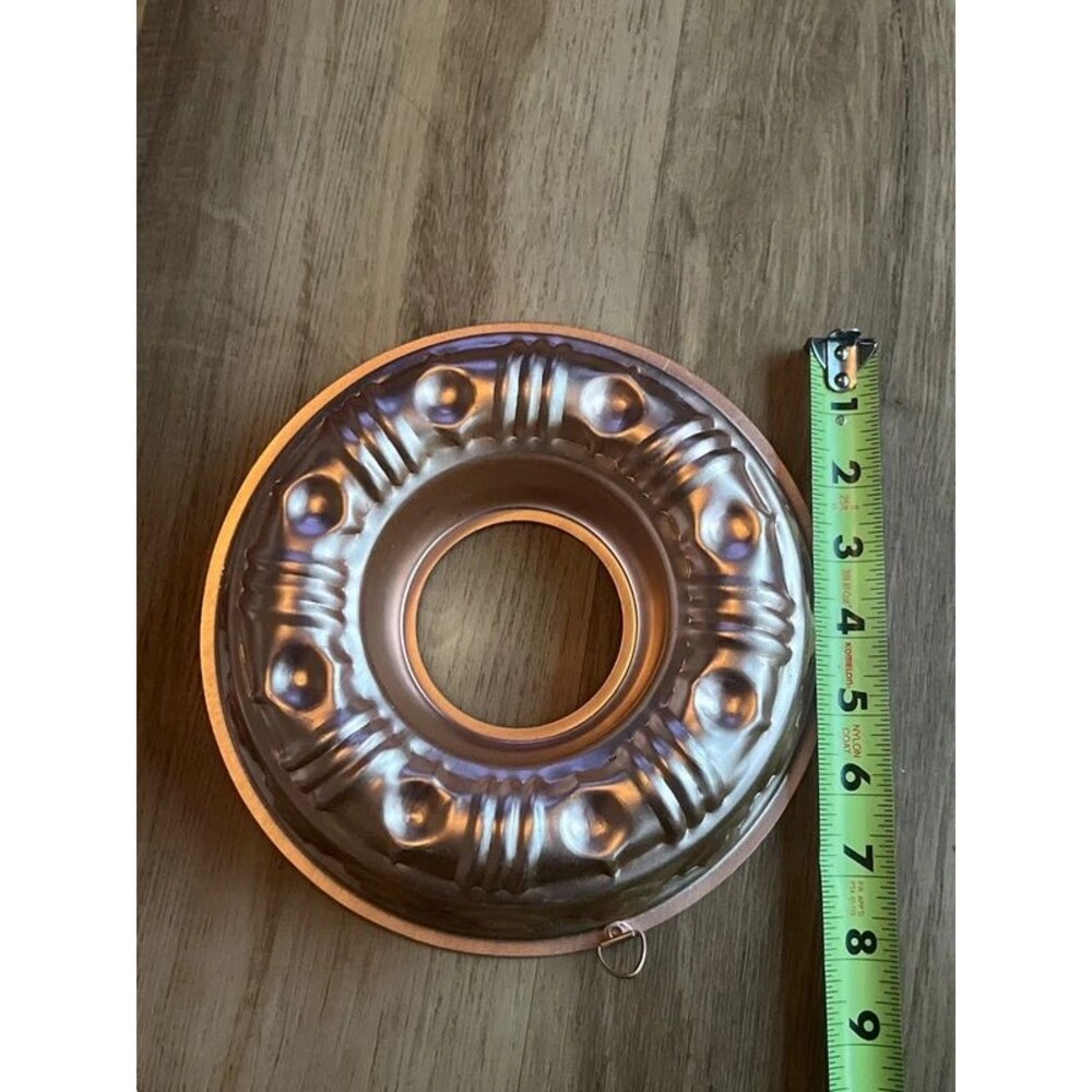Vintage copper tone jello mold